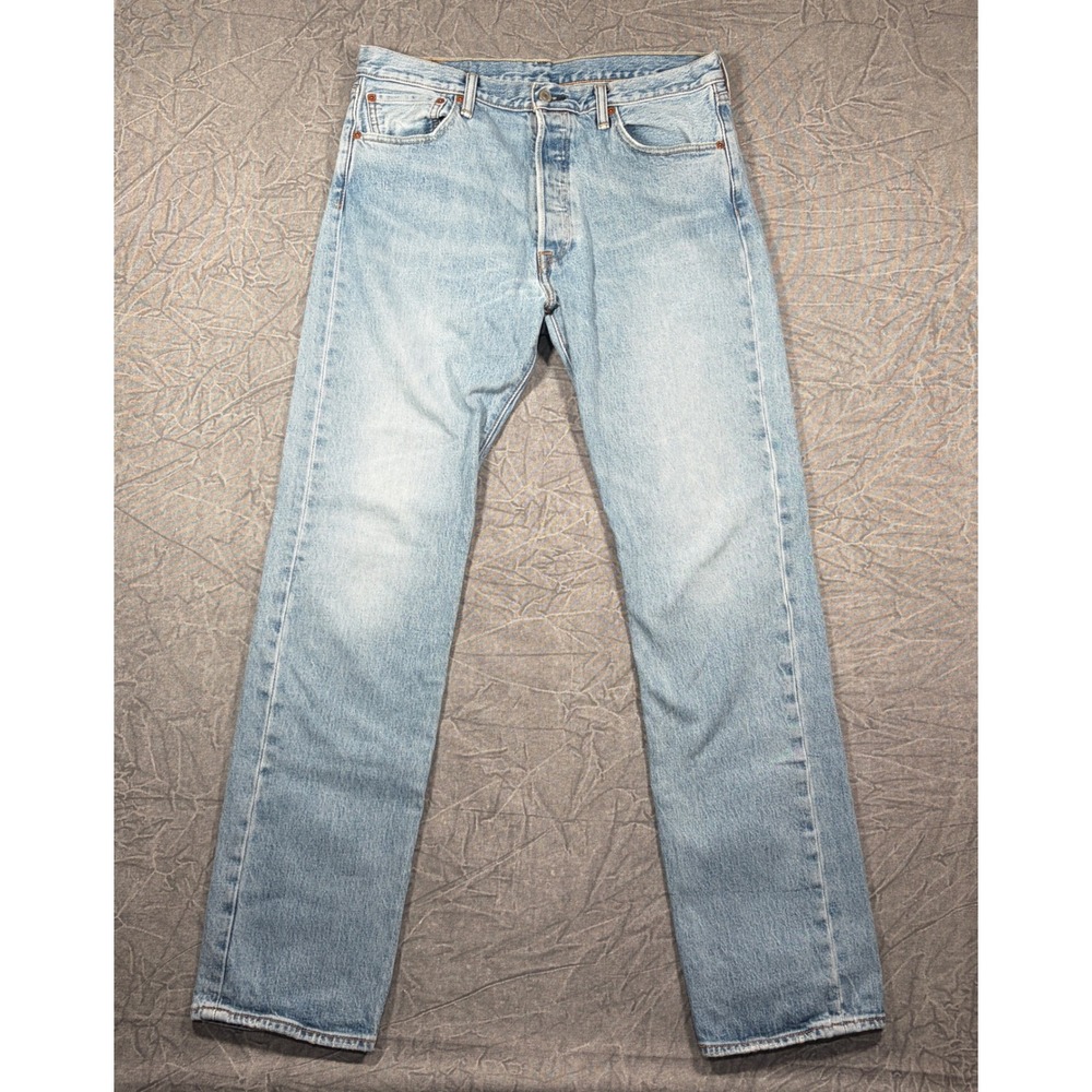 Levi's Jeans Mens 33x34 Light Blue 501 Original Fit Straight Leg Button Fly